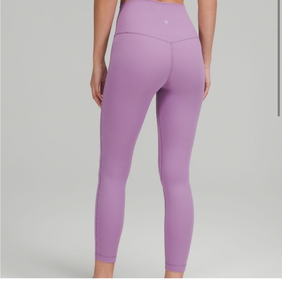 Lululemon Align High-Rise Pant 25"
Wisteria Purple - Picture 2 of 10